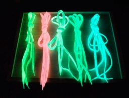 Светящиеся шнурки